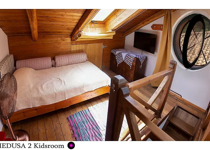 Medusa Gorgon Villa *