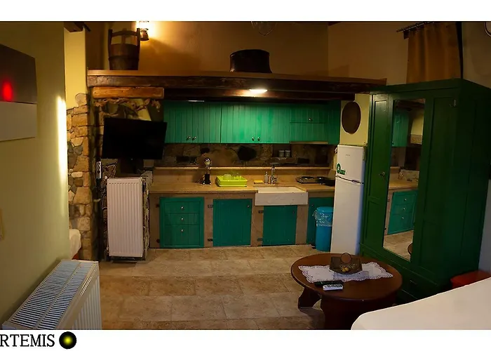 Medusa Gorgon Villa Develíkia