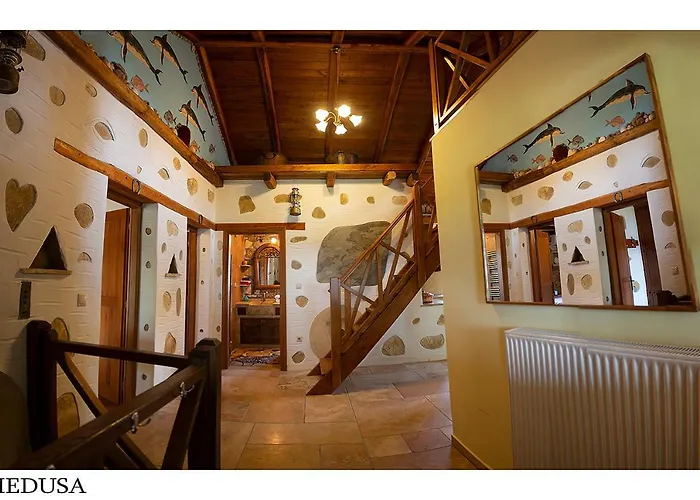 Medusa Gorgon Villa *