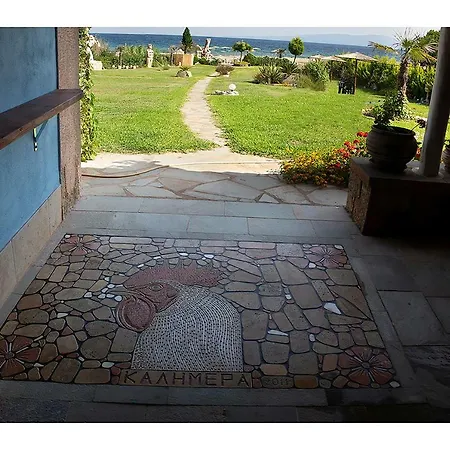 Medusa Gorgon Villa Develíkia