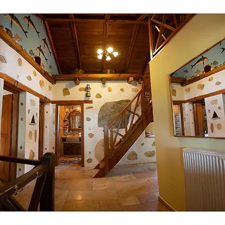 Medusa Gorgon Villa *