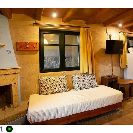 Villa Medusa Gorgon Develíkia